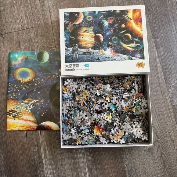 Space Adventure 1000 Piece Jigsaw Puzzle - Planets in Space - Picture 2 of 3